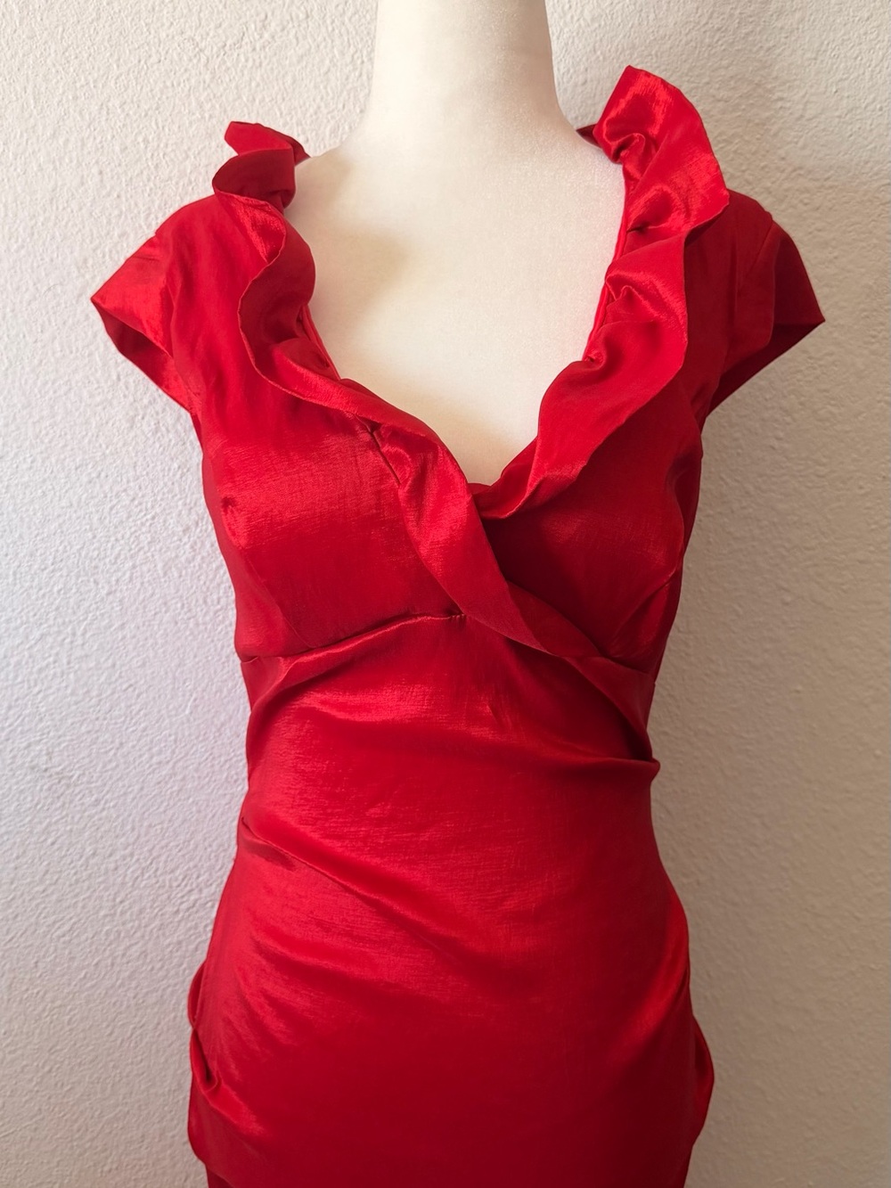 Xscape Red Ruffle V-Neck Ruched Midi Dress - Picture 2 of 14